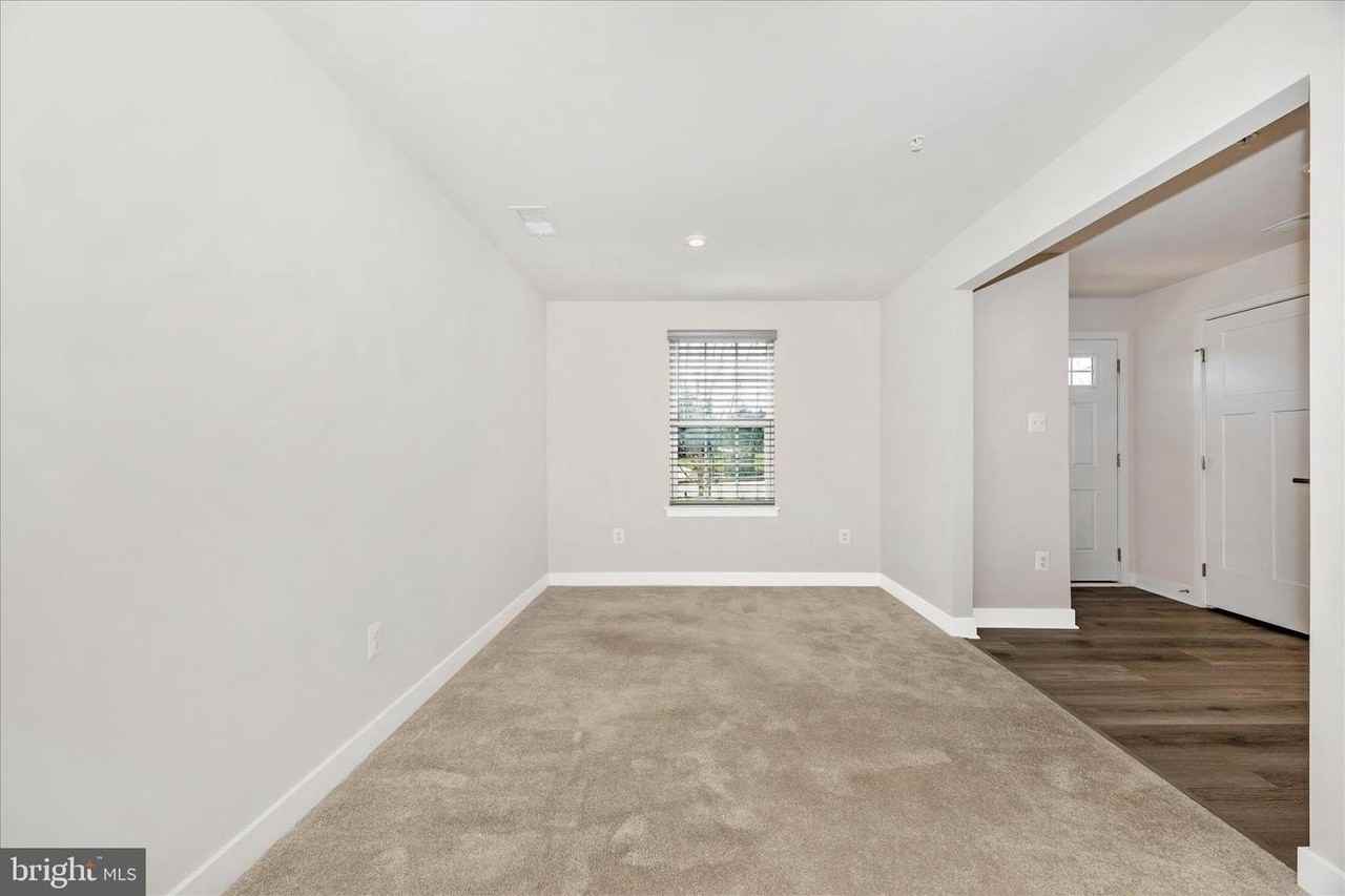 195 Bel Aire Ln - Photo 5 of 32