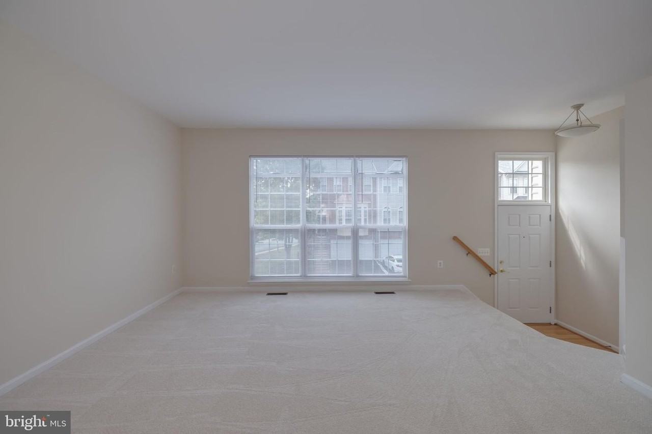 6144 Cilantro Dr - Photo 3 of 40