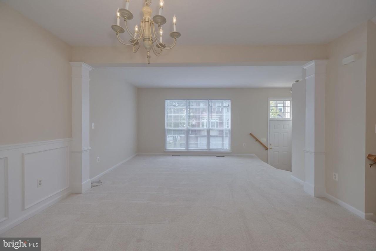 6144 Cilantro Dr - Photo 5 of 40