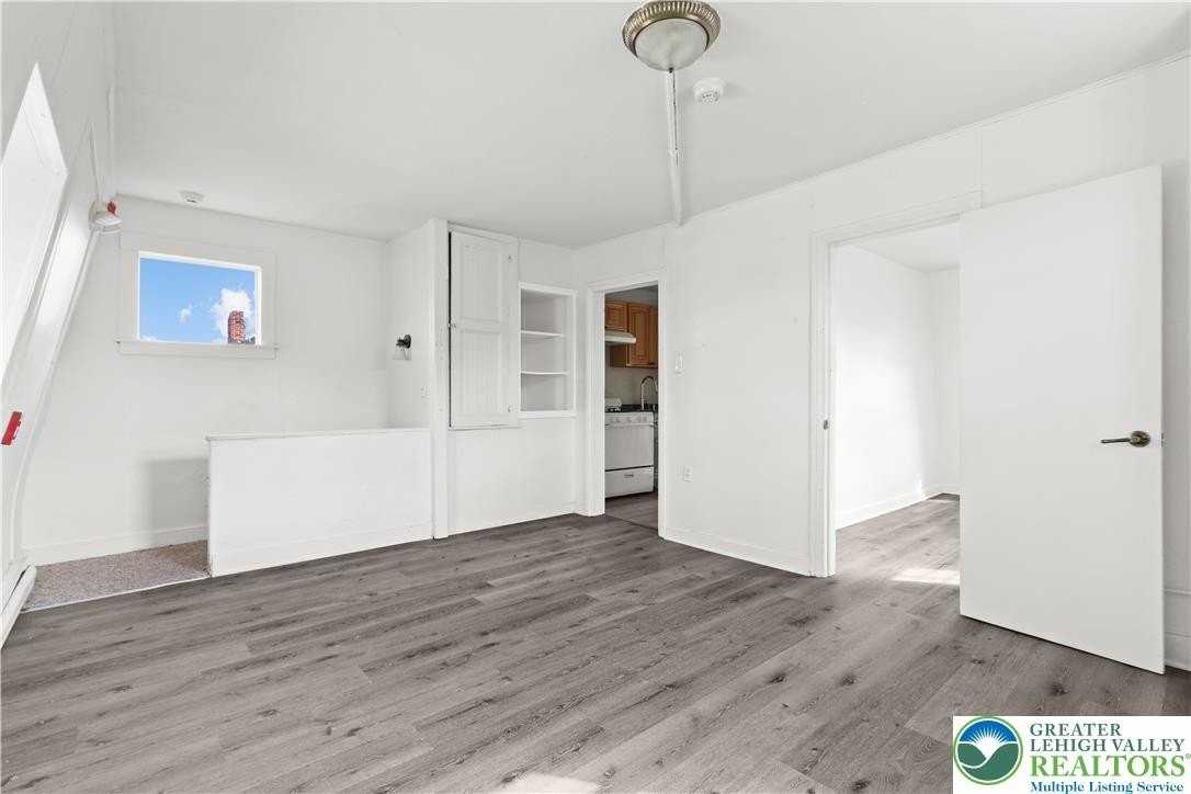 1113 Ferry St Apt 3 - Photo 3 of 15