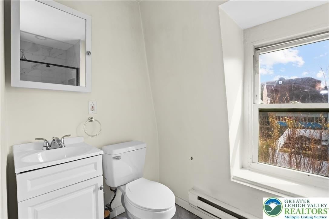 1113 Ferry St Apt 3 - Photo 7 of 15