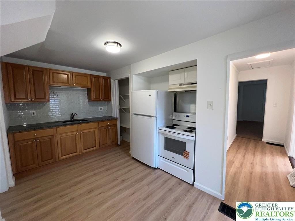 313 Main St Unit 1 - Photo 3 of 14