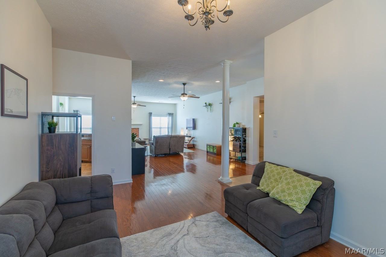 616 Castle Brook Dr - Photo 7 of 40