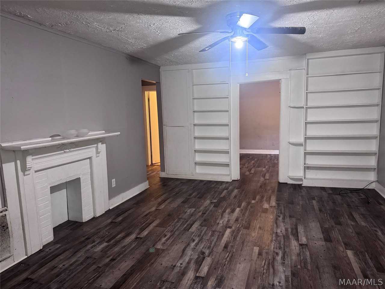 1750 Yarbrough St - Photo 2 of 20