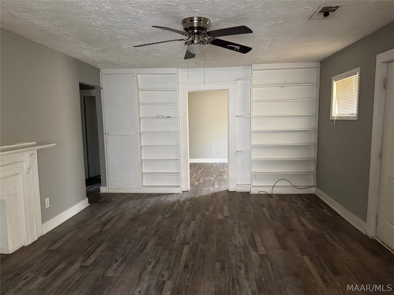 1750 Yarbrough St - Photo 3 of 20