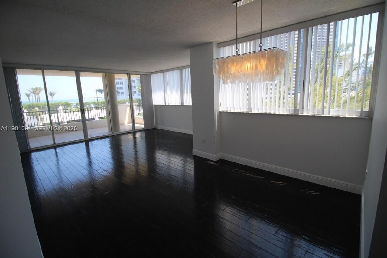 6422 Collins Ave #701 - Photo 5 of 21