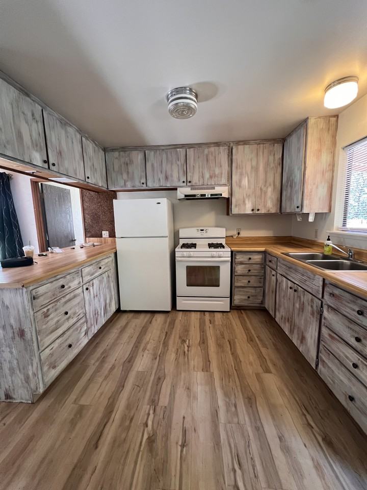 11218 Cedar Ridge Dr #1 - Photo 4 of 12