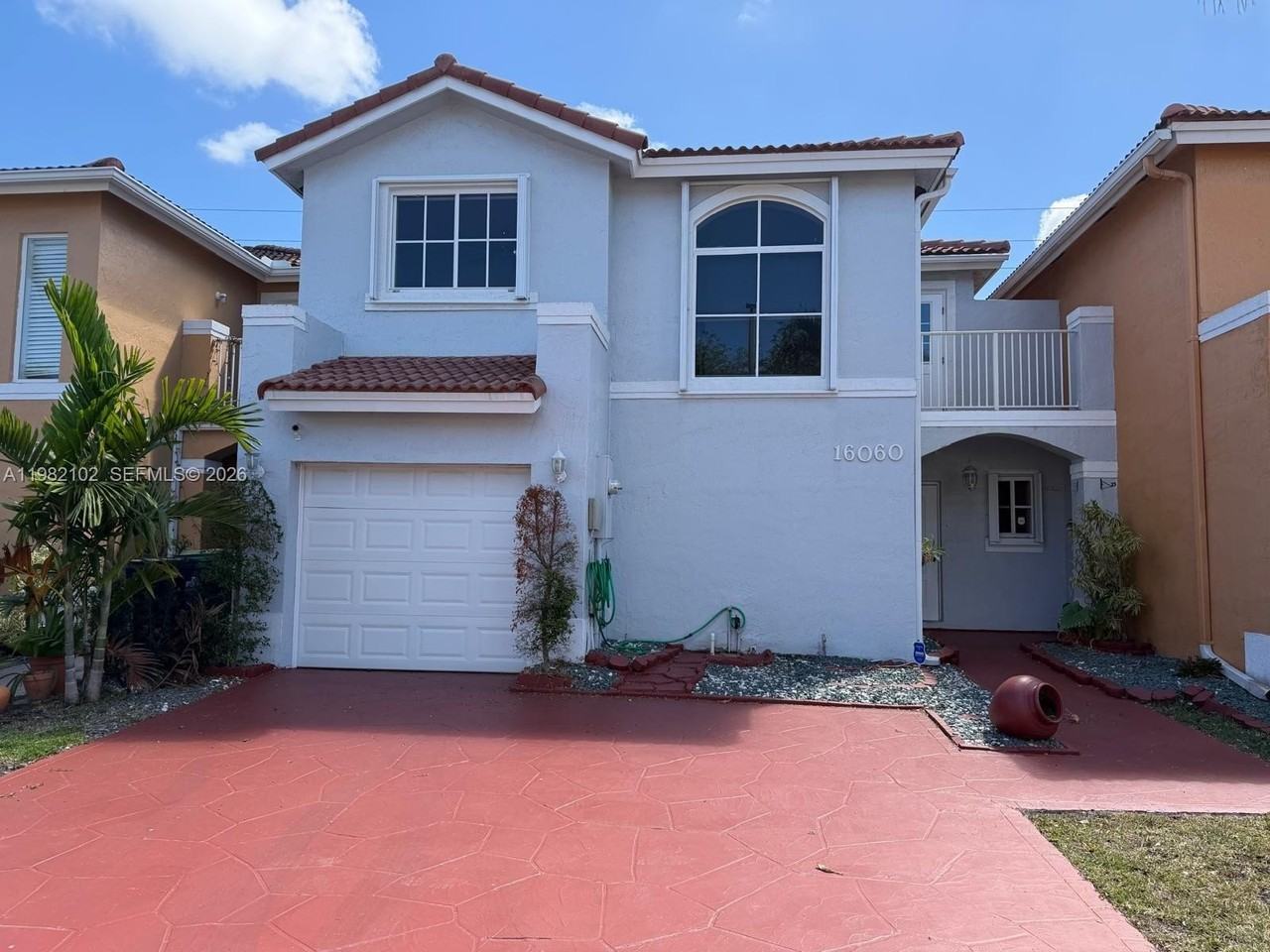 16060 Sw 87th Ter #0 - Photo 2 of 40