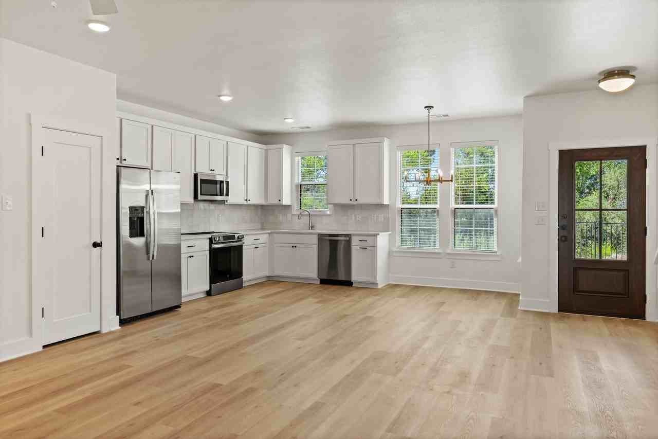 602 Mercado St #602 - Photo 3 of 29