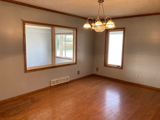 411 N Shady Bend Rd - Photo 5 of 23