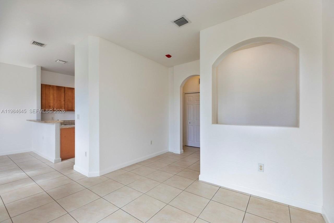 10022 Nw 7th St #206 - Photo 4 of 24