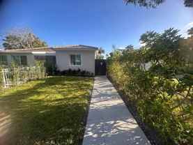 1634 Fletcher St #2 - Photo 1 of 1