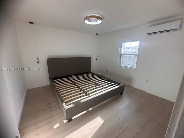 1634 Fletcher St #2 - Photo 5 of 10