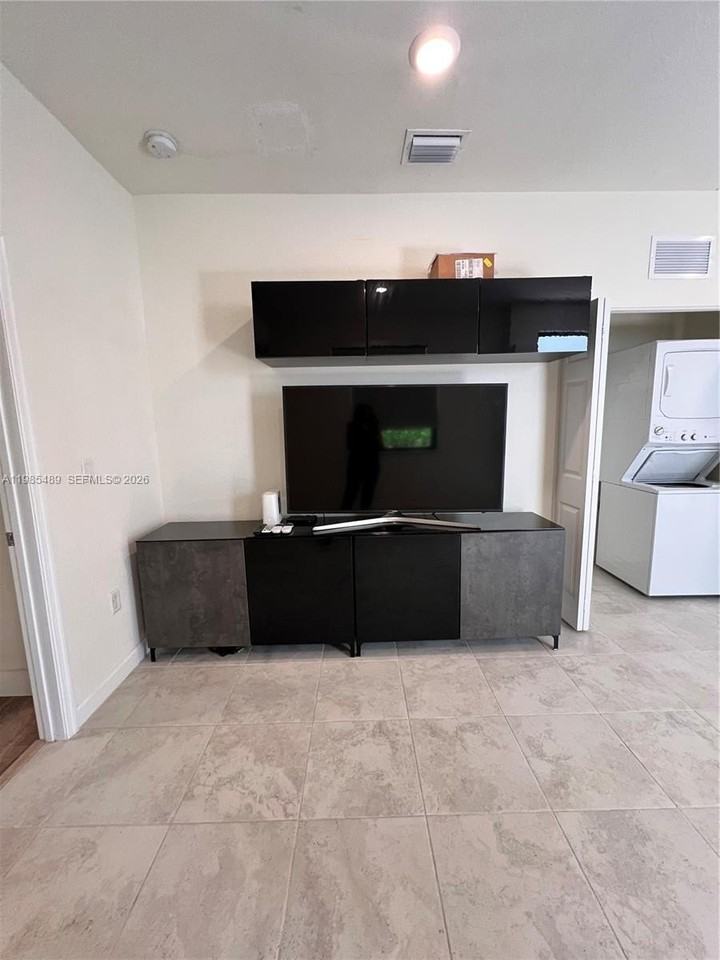 24836 Sw 118th Ave #0 - Photo 6 of 13