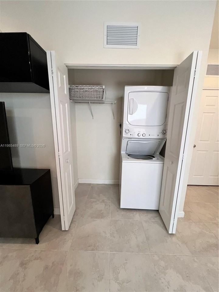 24836 Sw 118th Ave #0 - Photo 7 of 13