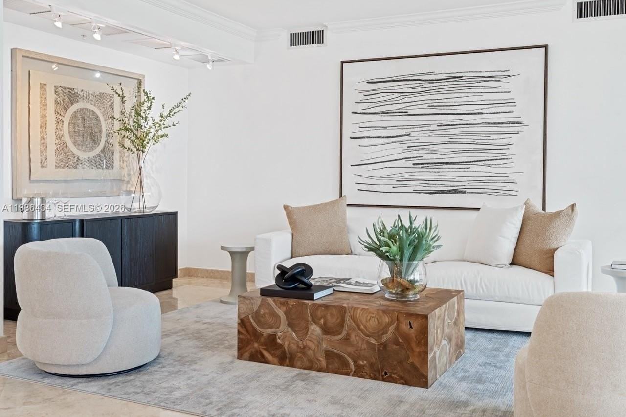 3400 Sw 27th Ave #1805 - Photo 5 of 40