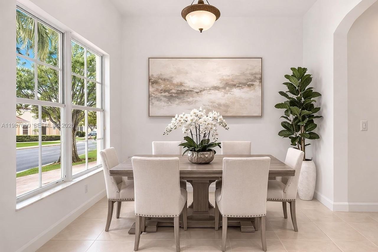 2014 Ne 38th Rd #2014 - Photo 7 of 37