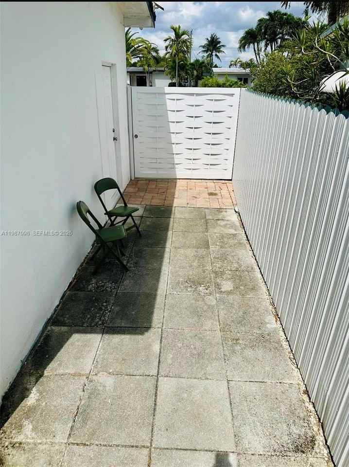 3251 Sw 104th Ct #3251 - Photo 2 of 8