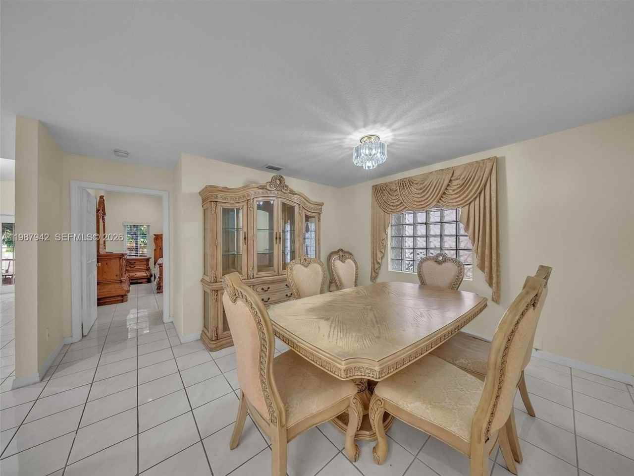 12345 Nw 1st St - Photo 6 of 30