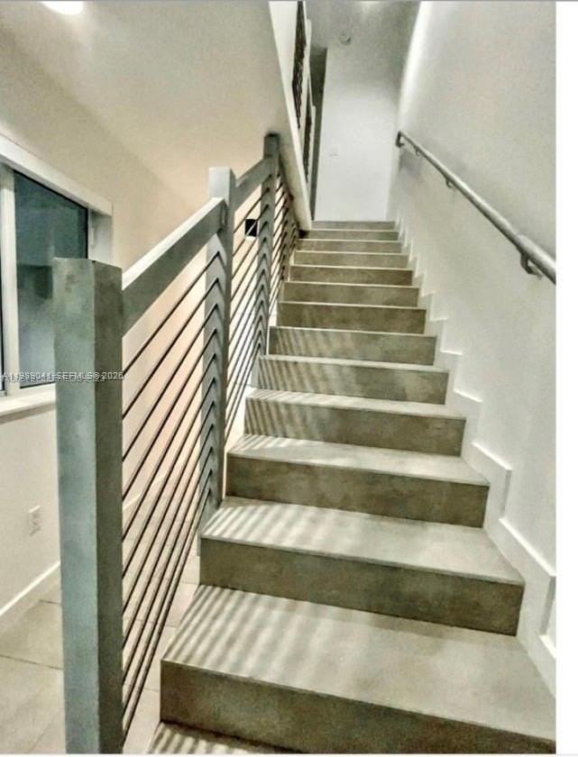 315 Nw 34th Ave #315 - Photo 3 of 8