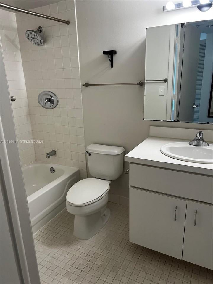 5705 Sunset Dr #5705 - Photo 2 of 6