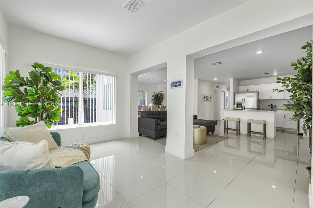 1924 Sw 20th St #0 - Photo 3 of 50