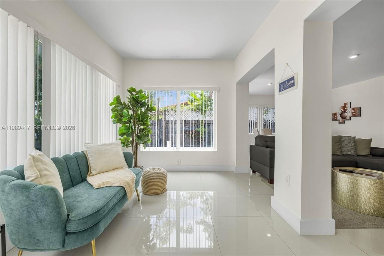 1924 Sw 20th St #0 - Photo 4 of 50