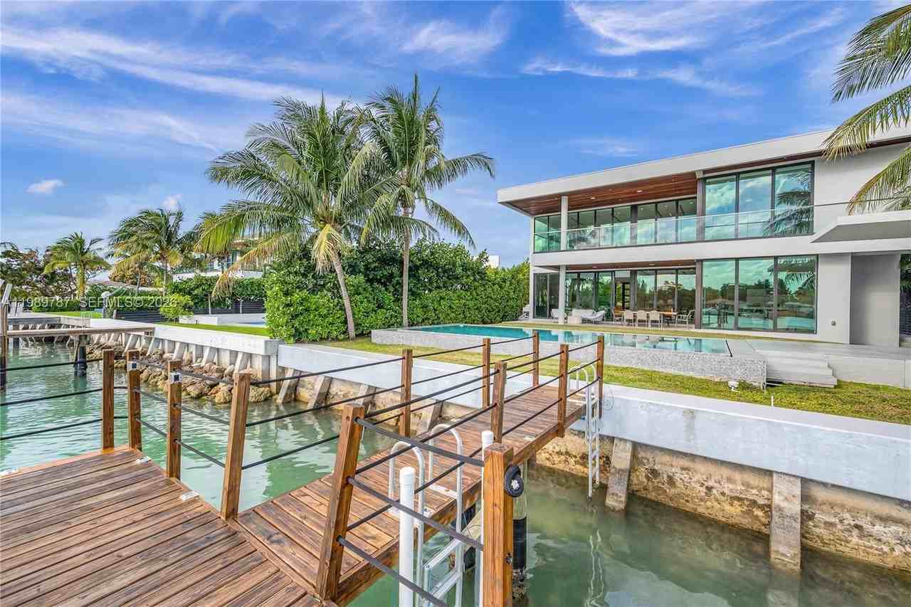 1234 S Biscayne Point Rd #NA - Photo 2 of 30