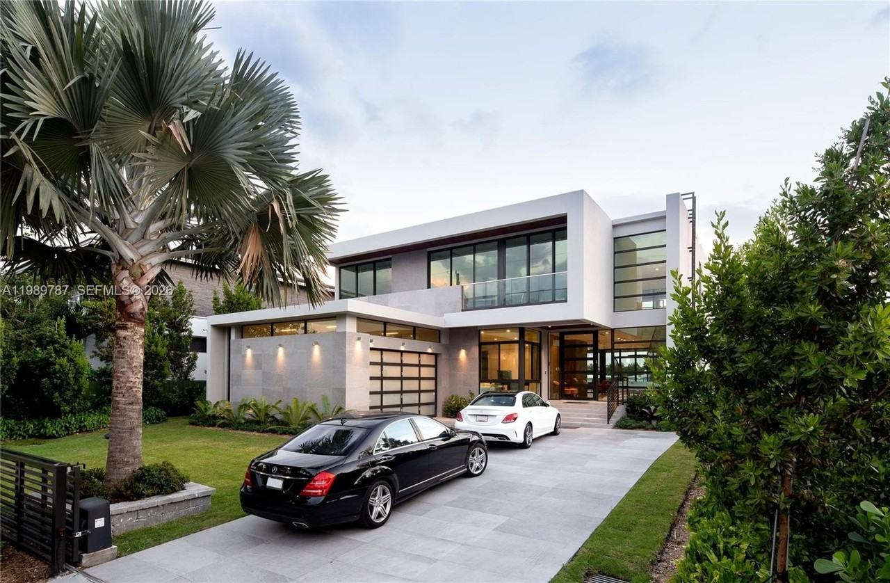 1234 S Biscayne Point Rd #NA - Photo 7 of 30