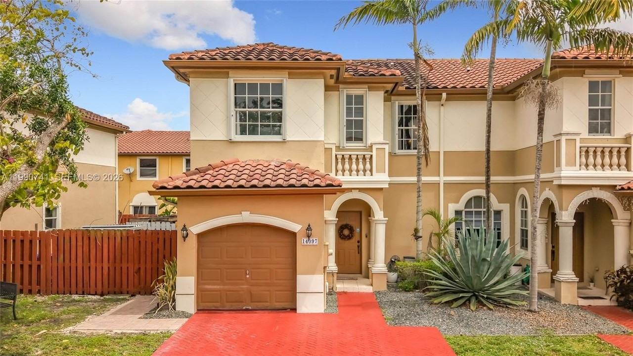 14097 Sw 51st Ln #14097 - Photo 2 of 36