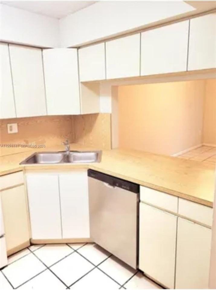 5765 W 25th Ct #211 - Photo 7 of 25