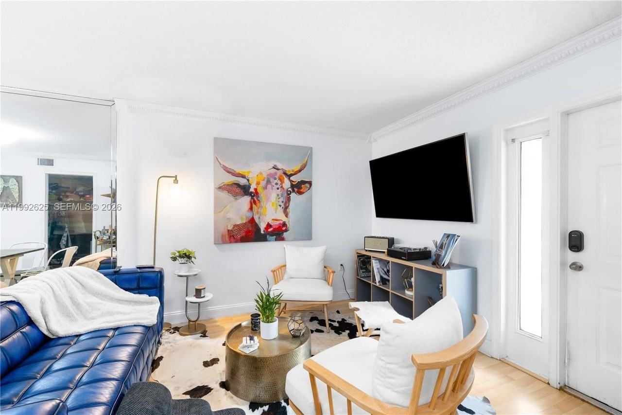 7760 Nw 22nd St #103 - Photo 4 of 26