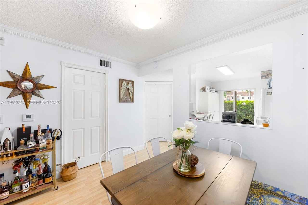 7760 Nw 22nd St #103 - Photo 5 of 26