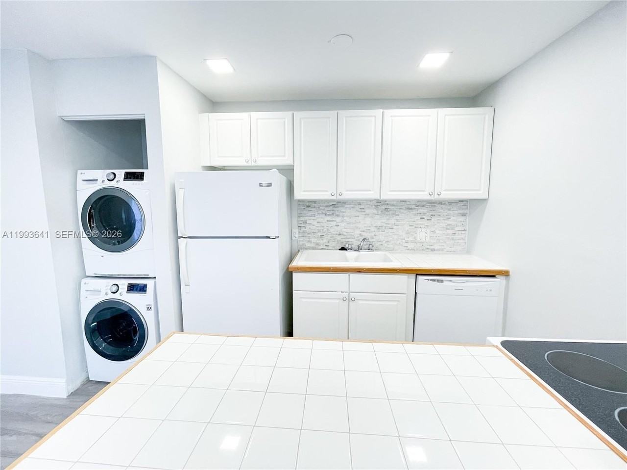 1826 My Pl - Photo 5 of 9