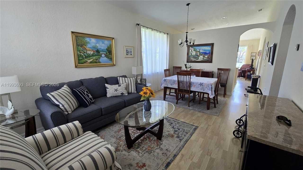 7950 Nw 20th St - Photo 6 of 38