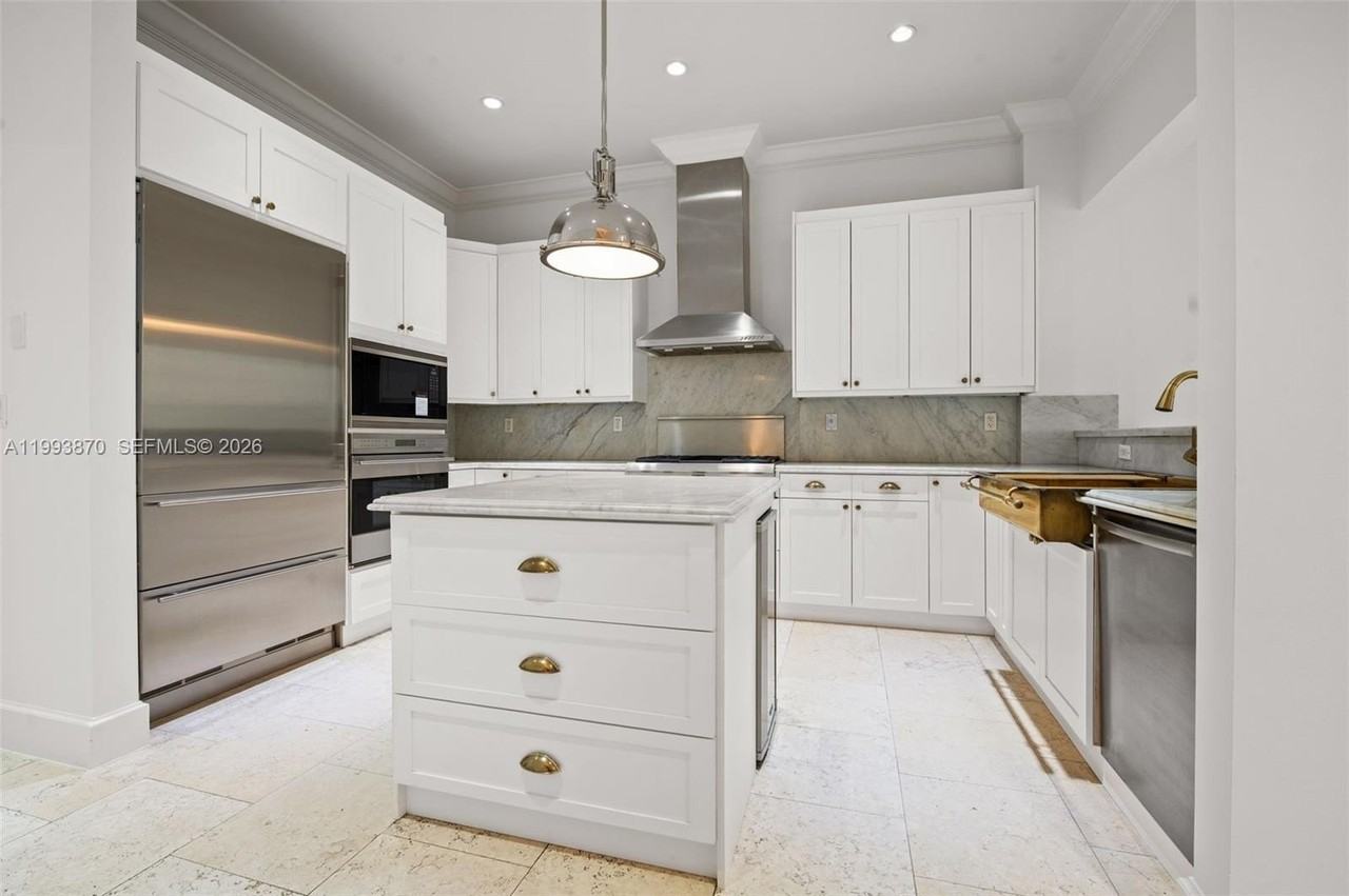 530 Valencia Ave #2 - Photo 7 of 30