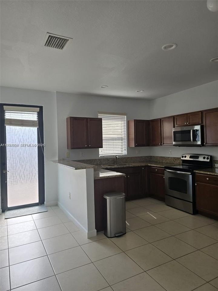 11440 Sw 239th Ln - Photo 6 of 23