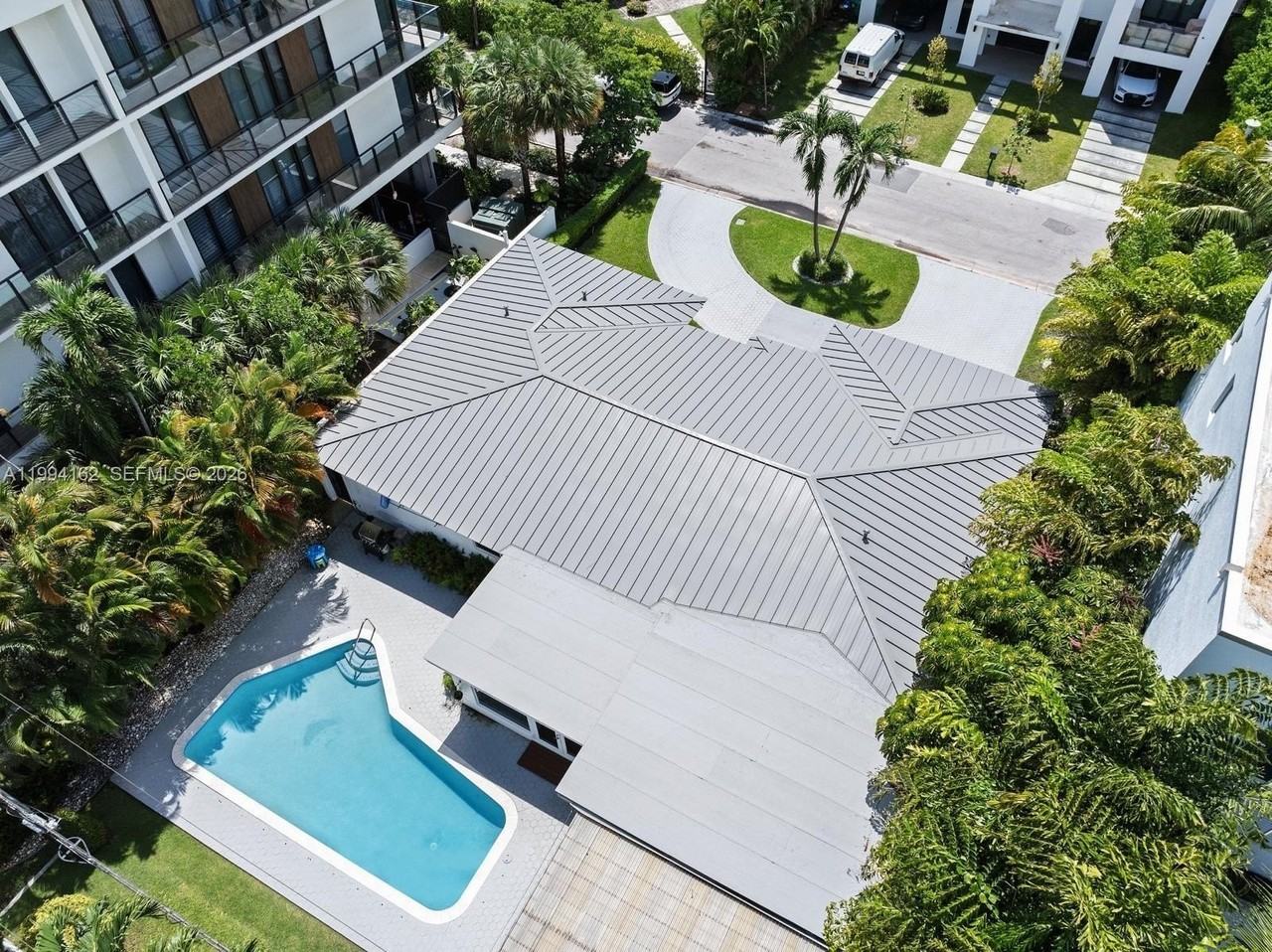 3551 E Glencoe St - Photo 3 of 13