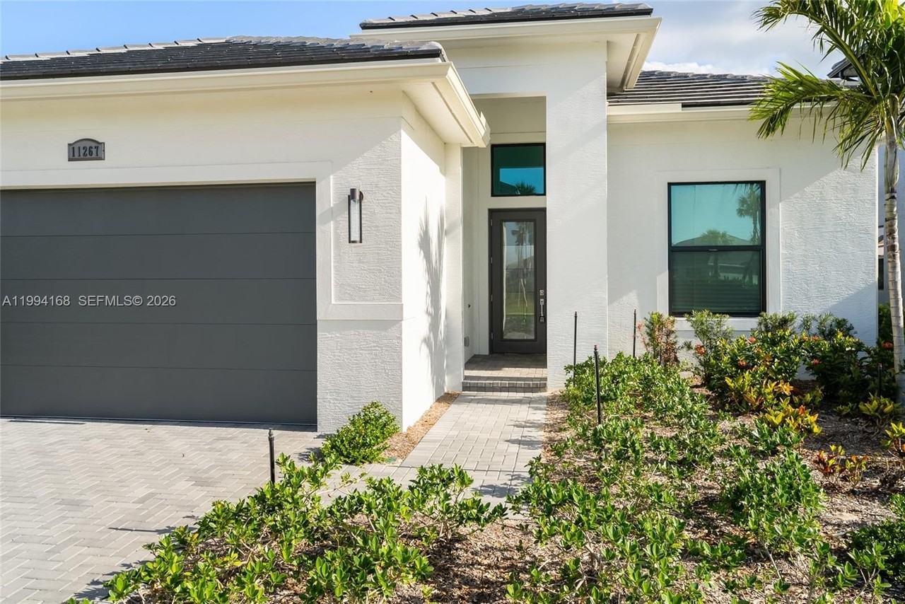 11267 Sw Pietra Way - Photo 2 of 31