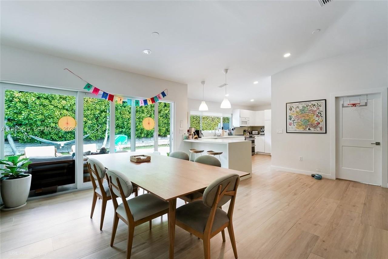 560 Hampton Ln #0 - Photo 5 of 22