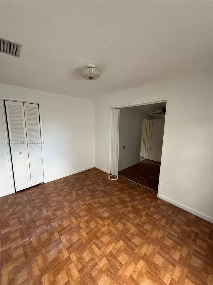 251 Nw 49th Ave #251 - Photo 7 of 9