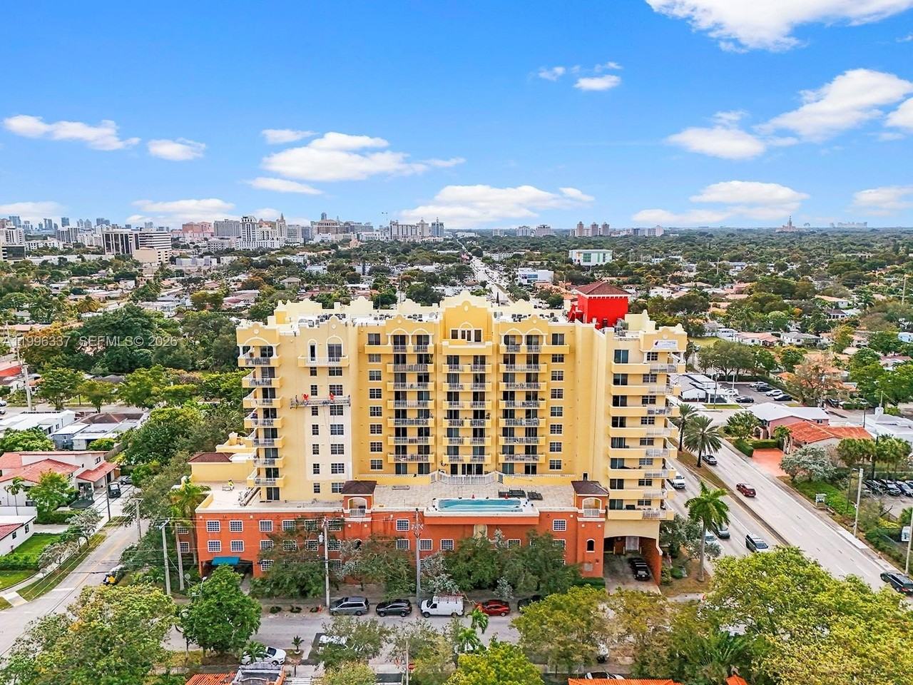 215 Sw 42nd Ave #PH07 - Photo 2 of 23