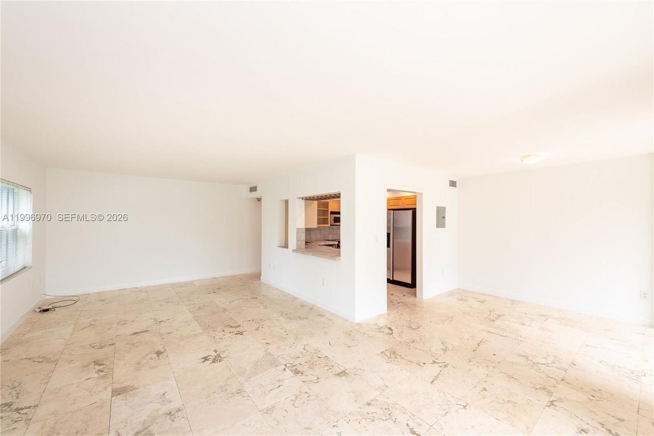 590 Ocean Dr #2C - Photo 5 of 22