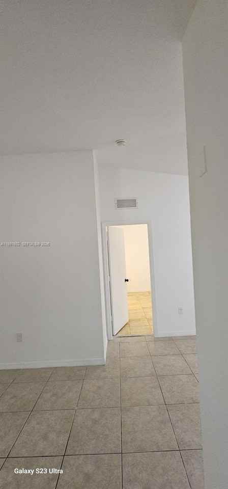 935 Ne 33rd Ter #204 - Photo 2 of 28