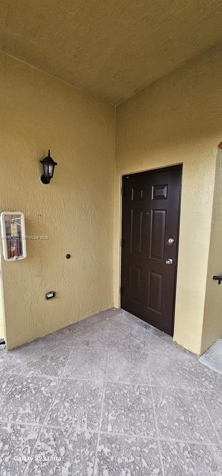 935 Ne 33rd Ter #204 - Photo 4 of 28