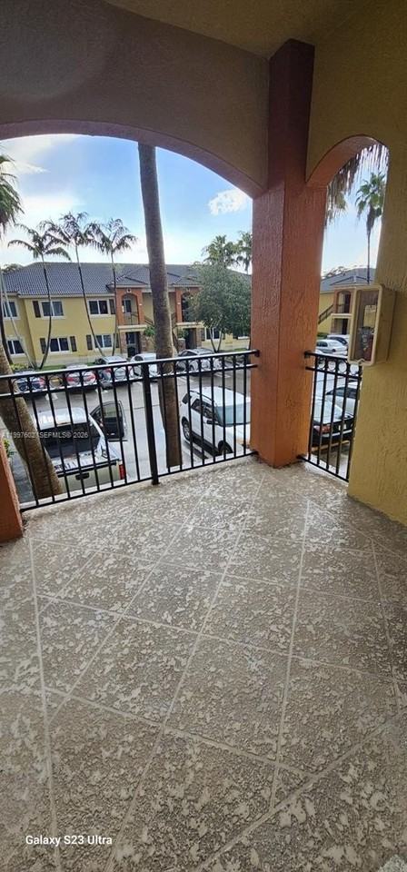 935 Ne 33rd Ter #204 - Photo 7 of 28