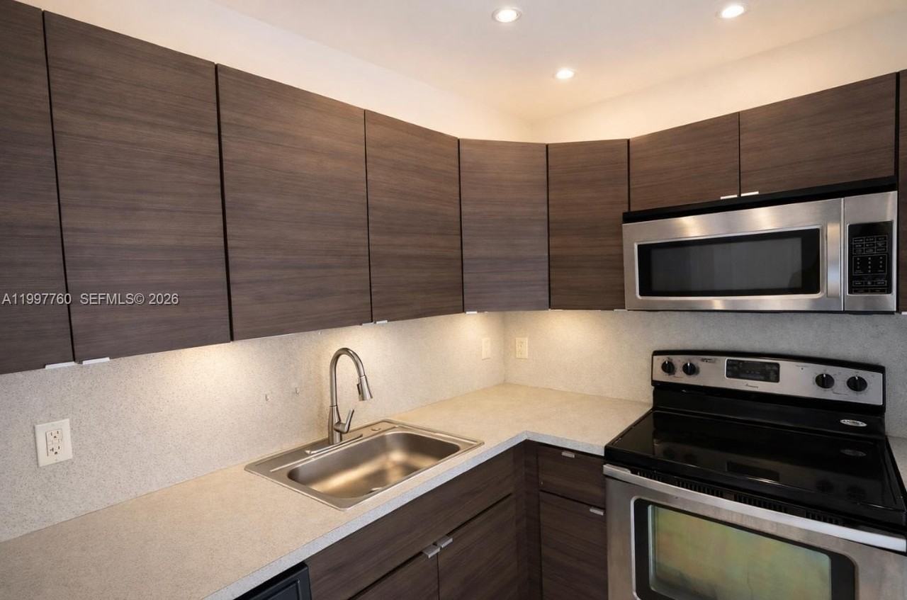 560 Ne 67th St #1 - Photo 3 of 13