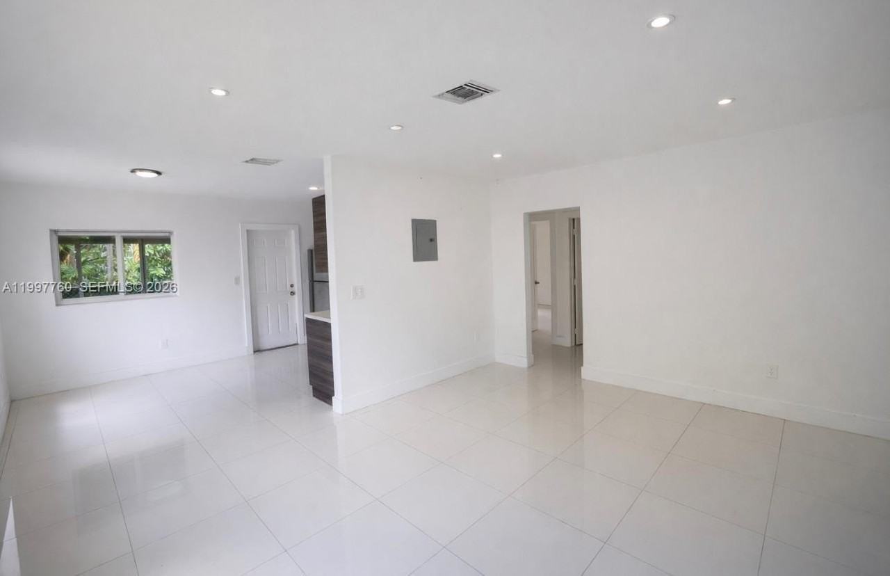 560 Ne 67th St #1 - Photo 4 of 13