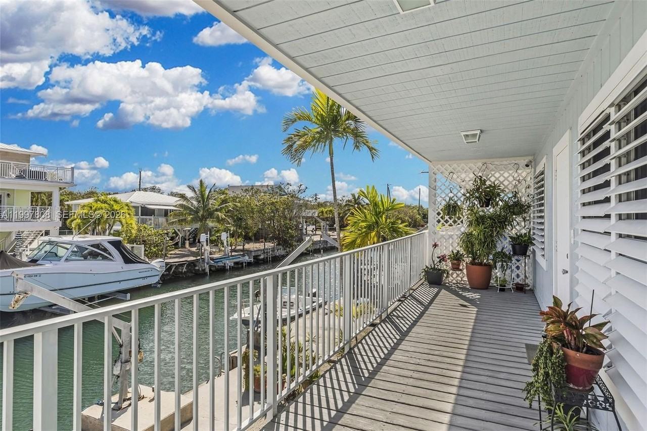 106 Channel Dr #B - Photo 6 of 33