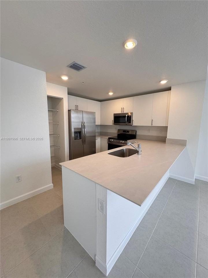 15615 Sw 280th St #10 - Photo 5 of 23